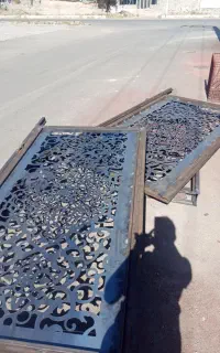 درب و پنجره و انواع سازه های فلزی