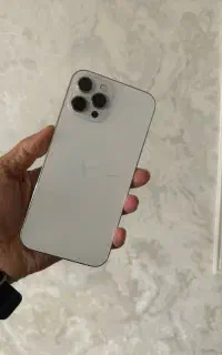 ایفون ۱۲ پرومکی