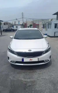 سراتو ۲۰۱۷ سفید