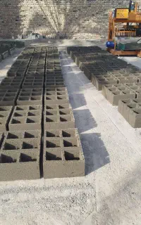 دستگاه بلوکزنی نیمه اتومات صفر صفر