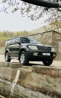پرادو مدل 2000 عتیقه