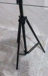 پایه رینگ لایت مفت