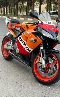 cbr1000 cb1300 mt09 cbr600