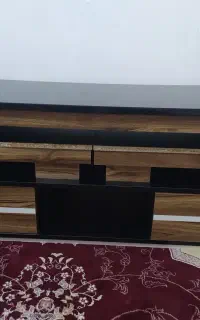 زیرتلویزیون بفروش میرسد