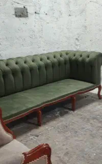 مبل زاهد