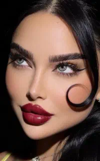 خانم عبدی متخصص پاک کردن تتو صورت در یک جلسه