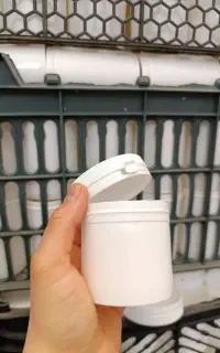 قوطی در دار / پلمپ دار پلاستیکی