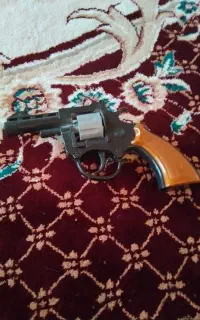 تفنگ اسباب بازی