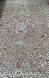 فرش 9متری سالم بدون زدگی و سوختگی