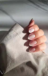 ناخن کار ماهر وحرفه ای