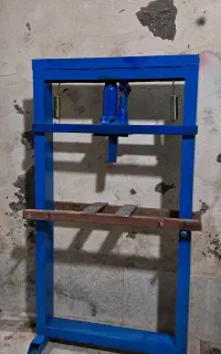 دستگاه پرس