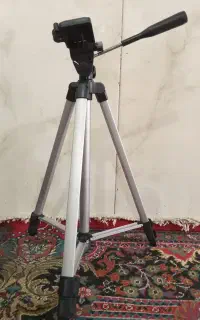 پایه دوربین سه پایه
