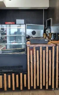 همکار خانم  آشنا با فروش در کافی شاپ