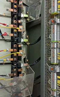 برقکار، دوربین، دزدگیر