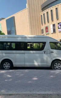 ون هایس تویوتا دربستی و سرویسی ۱۴ نفره