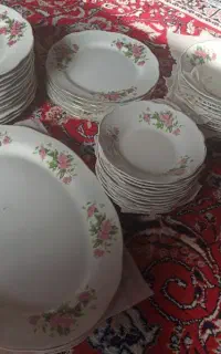 چینی گل سرخی مارک چین قدیمی و پارچ فرانسوی