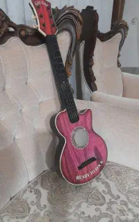 گیتار اسپیکر برای میز کامپیوتر