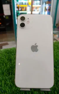 گوشی ایفون 11 نرمال