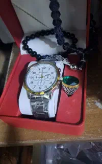 ساعت سه تیکه