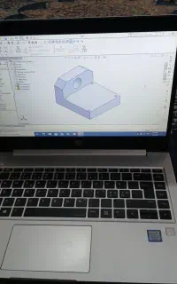 لپ تاپ hp نسل ۸ رام ۸ حافظه ۲۵۶ گیگ معاوضه