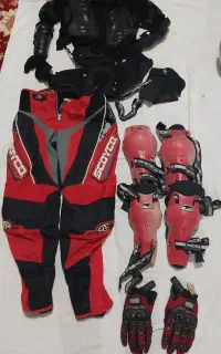ست کامل لباس کراسی scoyco با کلاه کاسکت helmets