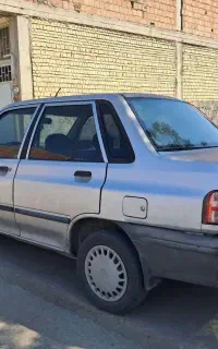 پراید نقره ای
