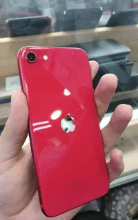 ایفون se 2020