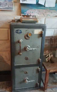 گاوصندق