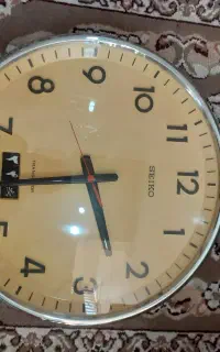 ساعت دیواری