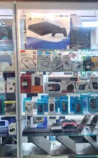 اکانت قانونی ps5 و بازی نصبشده کپی خور 4 و 5