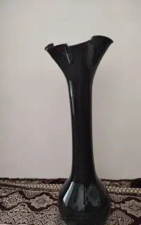 گلدان شیشه ای برا گل مصنوعی