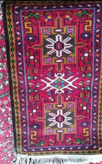 فرش دستبافت پادری یک متری