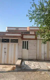 ساختمان ویلایی ستون وسط دارای سند وپایان کار