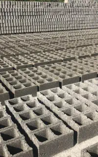 نیازمند به یک کارگر درکارگاه بلوک زنی نیاز مندیم