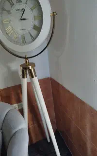 ساعت ایستاده