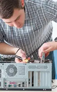 انجام خدمات کامپیوتری و تعمیرات در محل