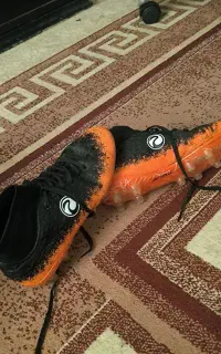 کفش چمن سایز ۳۹