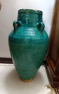 کوزه بزرگ قدیمی