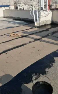 قیر‌ و گونی کار و آسفالت