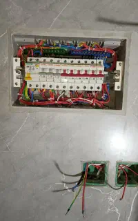 برقکار ساختمان انواع نور پردازی لاینر