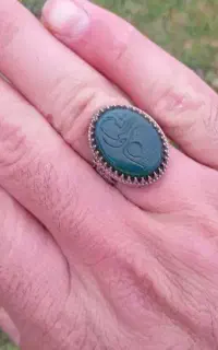 انگشتر عقیق سبز خطی علی ولی الله