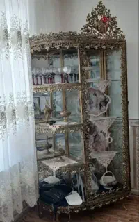 بوفه برنجی بزرگ وخیلی قدیمی تمیز وکاملان سالم