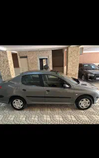 206 sd. V8