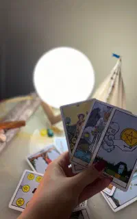 فال.تاروت و قهوه و آموزش