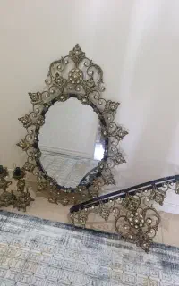 آینه و شمعدان برنز