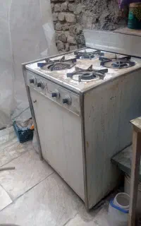 این وسایل را. به علت جابجایی بفروش میرسد