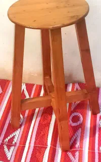 چهارپایه چوبی پایه بلند ( چوب روس اصل )