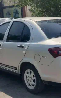 فروش و معاوضه سهند اس 1404 نقره ای متالیک