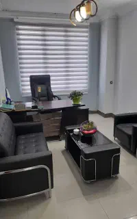 منشی خانم موسسه حقوقی محدوده چهارراه معلم