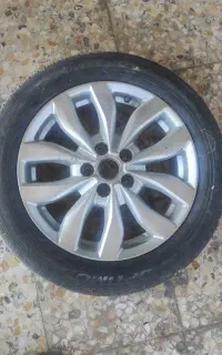 رینگ کیا سایز 17 در حد نو بدون ترک و شکستگی